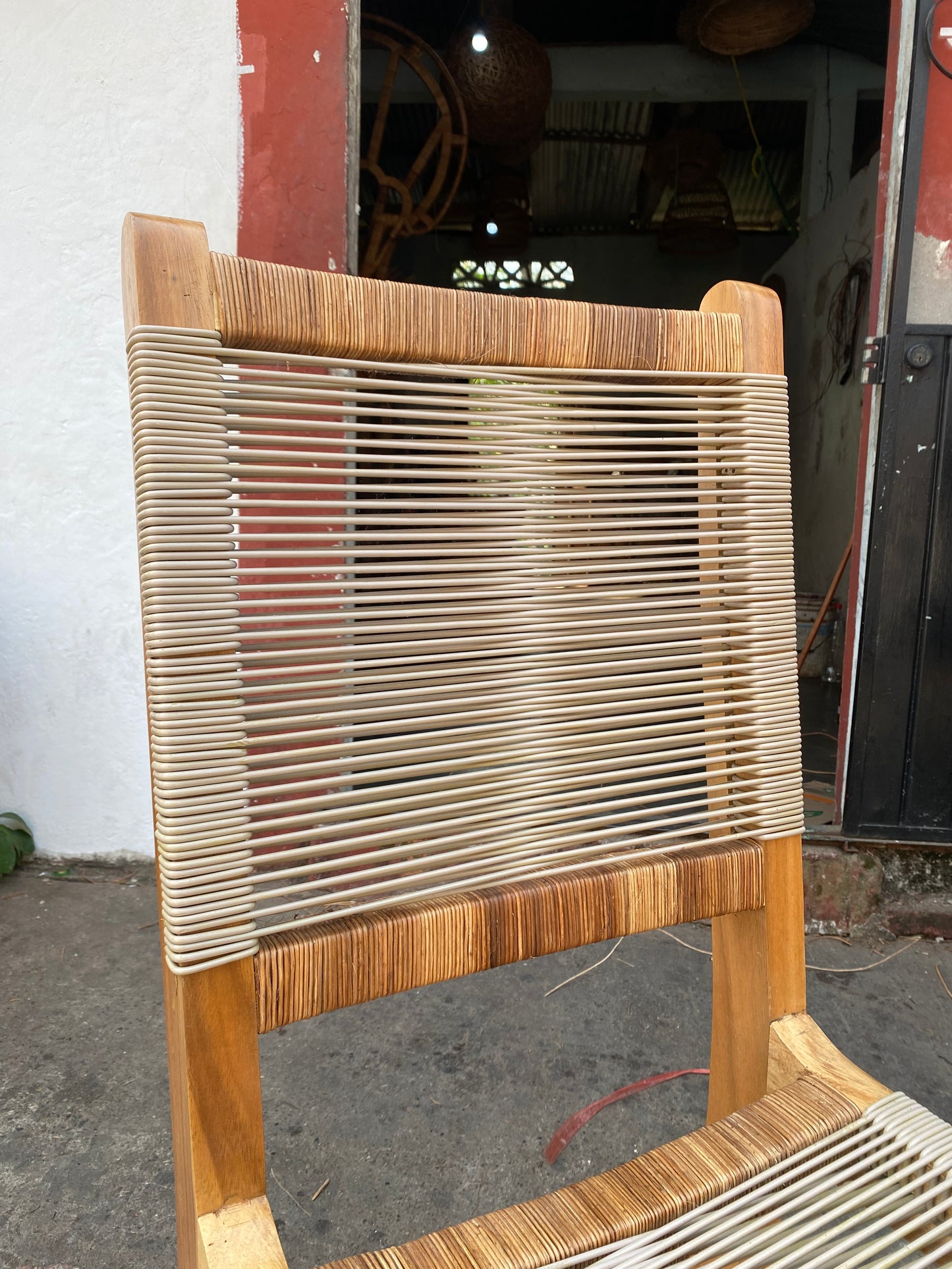 Silla de parota con cuerda