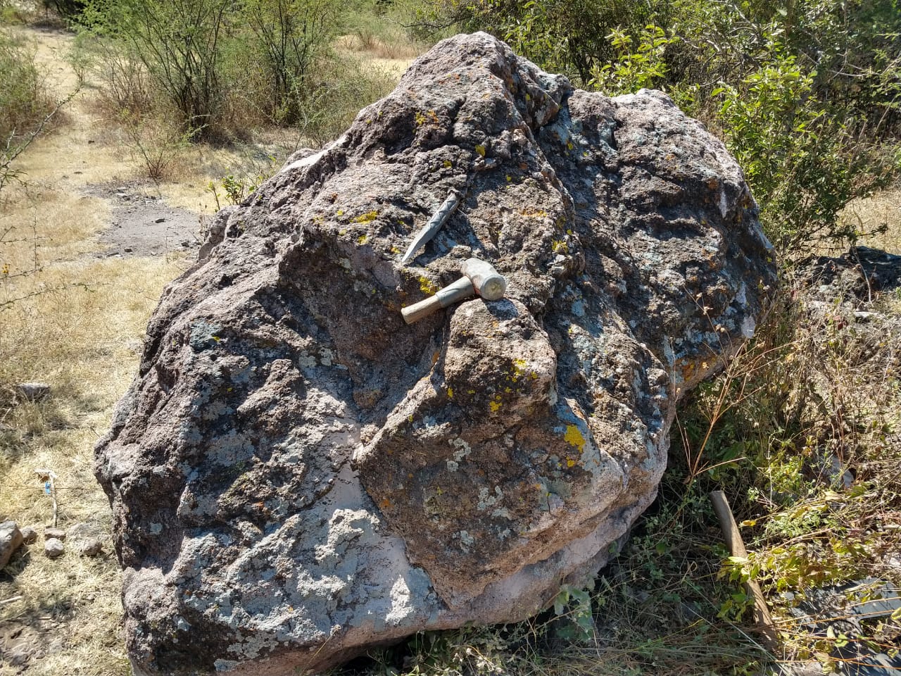 Molcajete grande sin divisiones